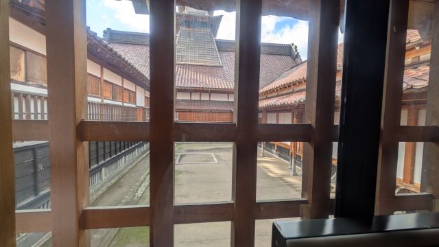 �ܗŊs�E���ٕ�s���̊ό��n�ʐ^