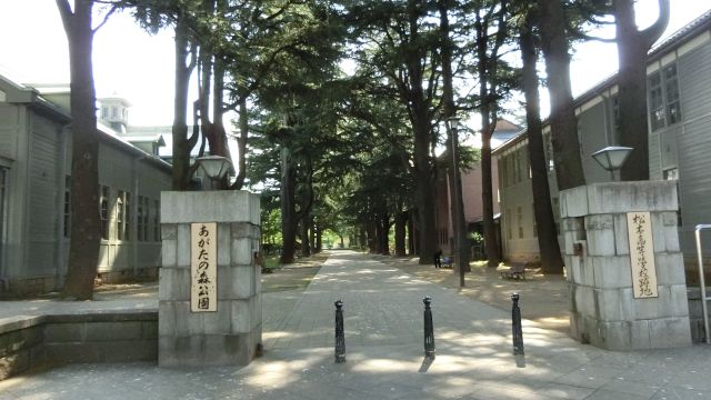 ���������w�Z�L�O�ق̊ό��n�ʐ^